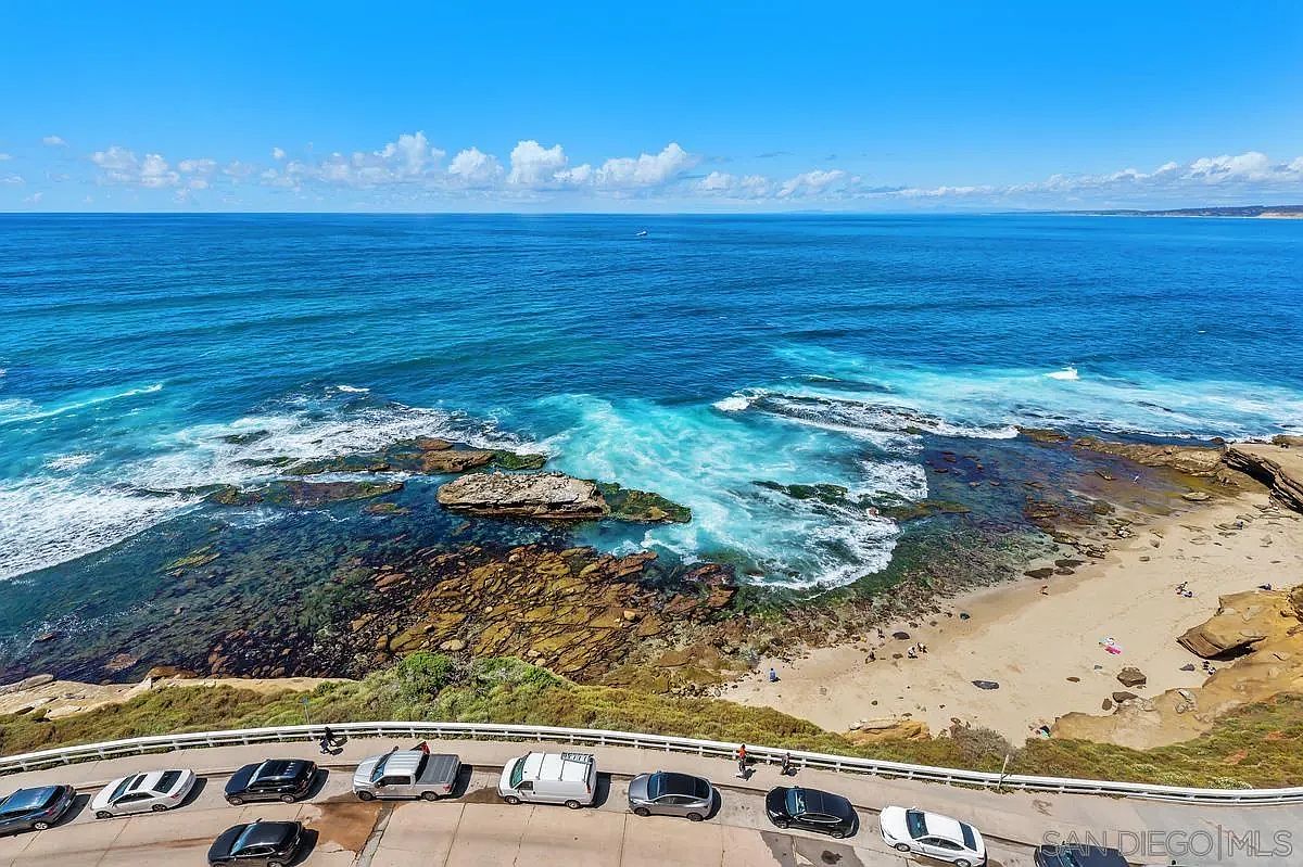 Oceanfront interior remodel at 939 Coast Blvd, La Jolla CA